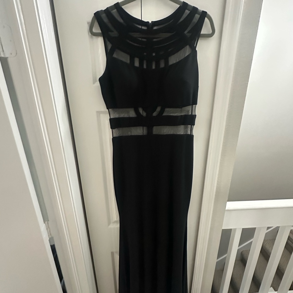 Elegant Black Sleeveless Dress